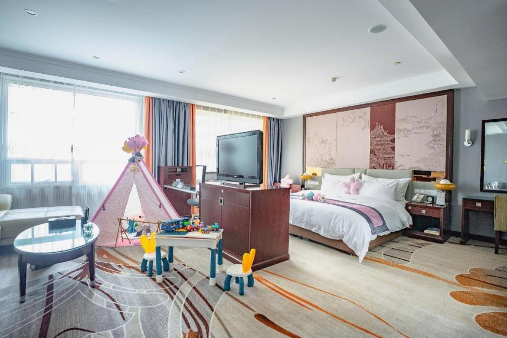 Hubei Poly Hotel Wuhan Buitenkant foto