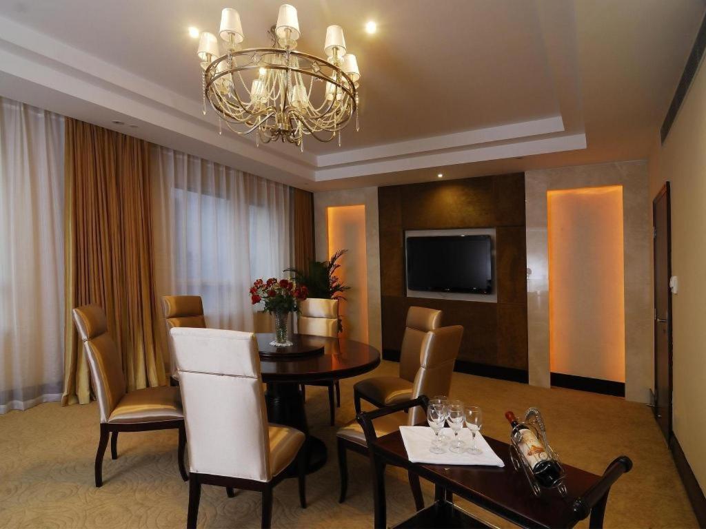 Hubei Poly Hotel Wuhan Buitenkant foto
